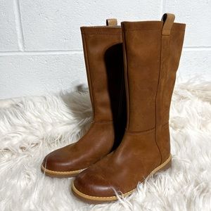 Clarks Cognac Boots Little Girls size 13.5M great condition
